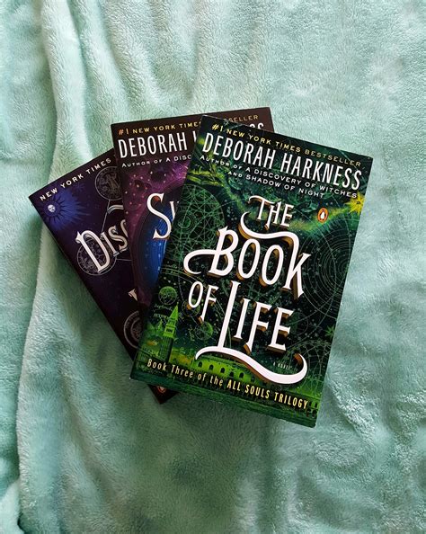 Pamela Reads: The Book of Life by Deborah Harkness