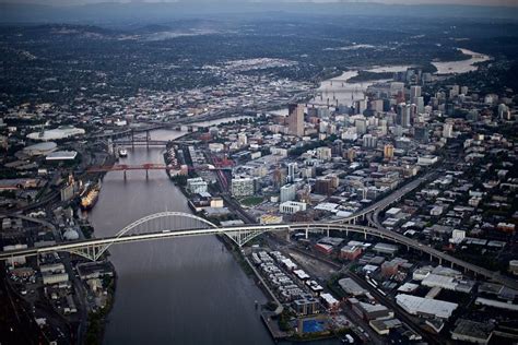 Old aerial photos track Portland's building boom over the years ...