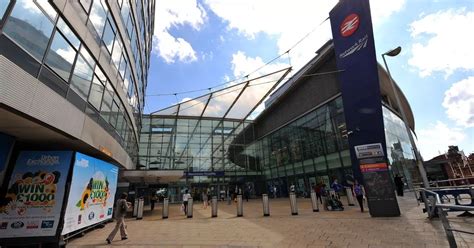 Manchester Piccadilly railway station evacuation due to false alarm - Manchester Evening News