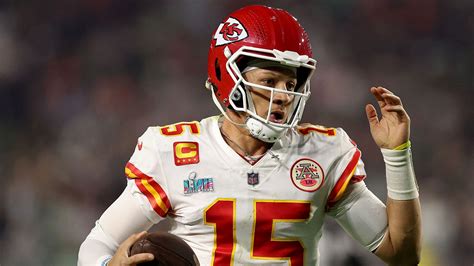 Patrick Mahomes leads Chiefs to thrilling victory over Eagles in Super ...