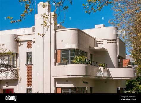 Streamline Moderne Architecture High Resolution Stock Photography and Images - Alamy