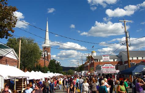 Bedford Fall Foliage Festival 2024 in Pennsylvania - Rove.me