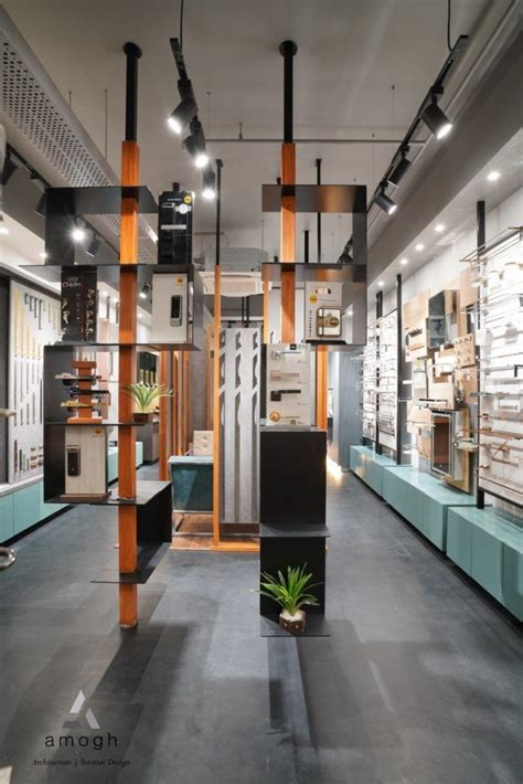 Hardware Store Interior Drew The Concept Of Raw And Contrasted Elements ...