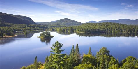 Laurentides | Bonjour Québec | Tourist sites, Mont-tremblant, Tourist ...