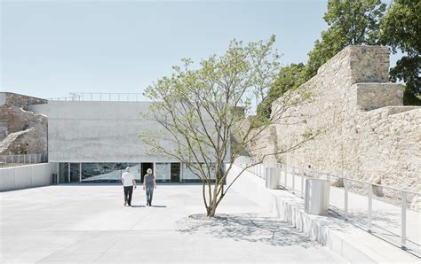 New Gallery and Casemates / Bevk Perović arhitekti | ArchDaily