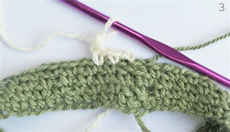 The crochet Moss Stitch Tutorial with written instruction and pictures