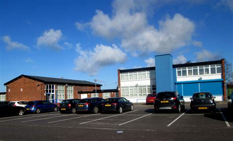 Mill Brook Medical Centre, South Dene | (from the car park) | Mary | Flickr