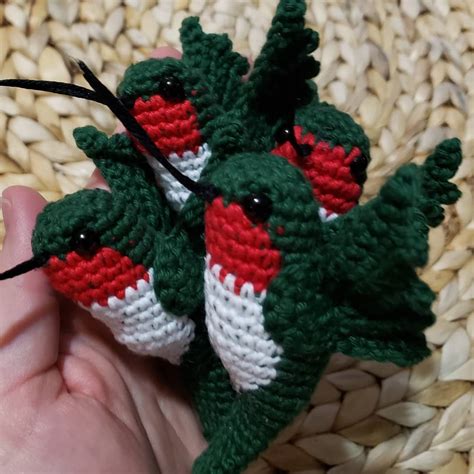 Just a few more hummingbirds : r/crochet