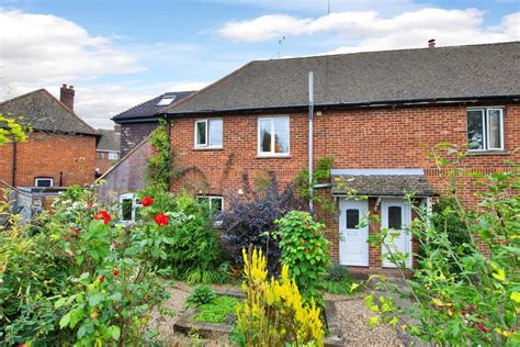 Deanery Road, Crockham Hill, Edenbridge 3 bed semi-detached house - £535,000