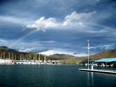 Best Watauga Lake Boat Rentals | On the Watauga