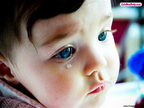 Crying baby face wallpaper - CuteNewBaby.com