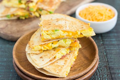 BEST EVER Breakfast Quesadilla Recipe - Pumpkin 'N Spice