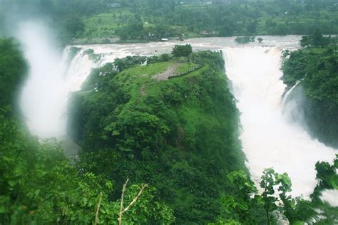 nature: Bhandardara Dam