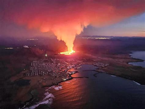 媒体：冰岛南部火山爆发，当局宣布进入紧急状态 - 2024年1月14日, 俄罗斯卫星通讯社