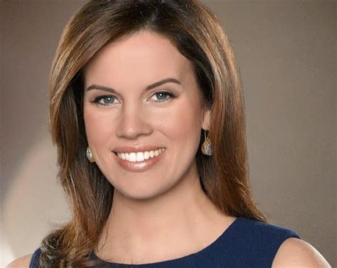 Pictures of Beautiful Women: CNBC reporter Kelly Evans