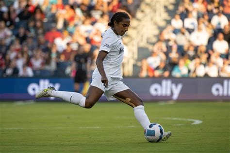 Naomi Girma named 2022 NWSL Rookie of the Year – Equalizer Soccer