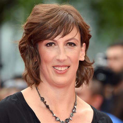 Turns out Miranda Hart would love to be the new judge on Bake Off ...