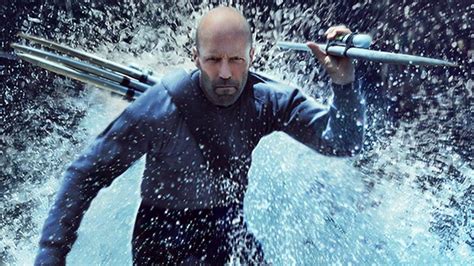 The Shark Movie Crushing On Streaming That Is A Jason Statham Meg Rip-off | GIANT FREAKIN ROBOT