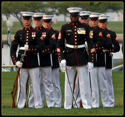 US Marine Corps Silent Drill Team -8th & I--21 | Us marine corps ...