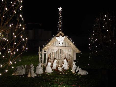 Outdoor Lighted Nativity Scene With Ornamental Leaves | Outdoor ...