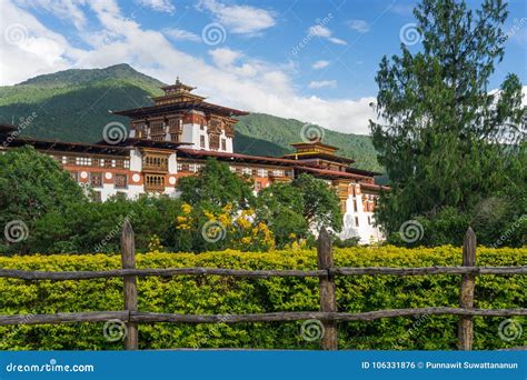 Punakha Dzong, Old Monastery and Landmark of Bhutan Stock Photo - Image ...