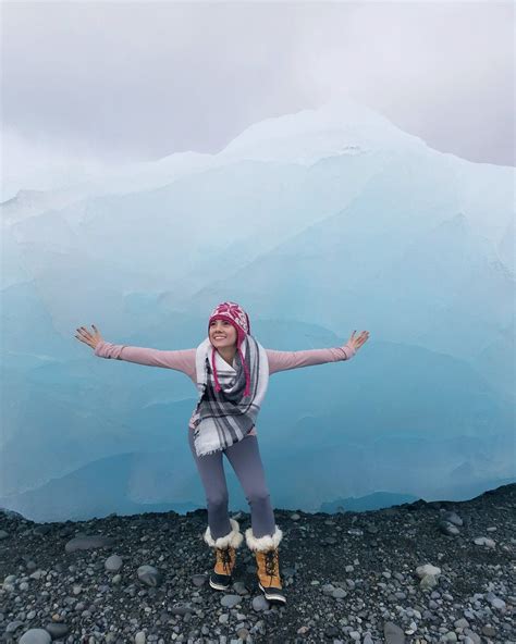 The Ultimate What to Wear in Iceland Packing List — Harbors & Havens | Iceland packing list ...