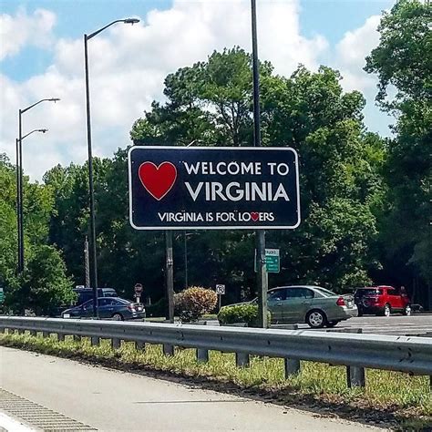 Virginia is for lovers. #virginianorthcarolinaborder # ...