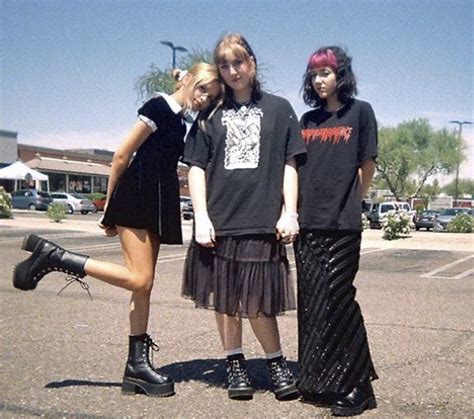 alternative goth aesthetic outfit | Aesthetic clothes, Alternative outfits, Fashion inspo outfits