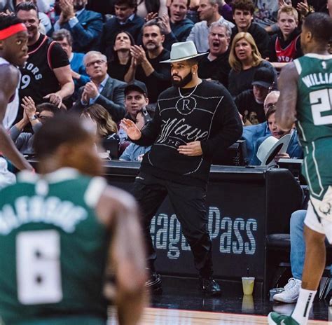 Drake at the Raptors game : r/pics