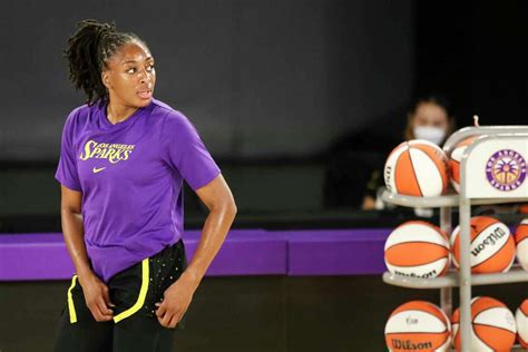 Sources: Nneka Ogwumike denied by FIBA to play for Nigeria in Tokyo Olympics