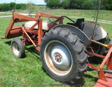 Ford 8N tractor with loader in Wamego, KS | Item 1002 sold | Purple Wave