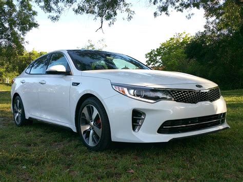 The 2016 Kia Optima SX Turbo Is Stylish - Funtastic Life