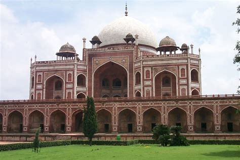 Humayun's Tomb India | Traveling Tour Guide