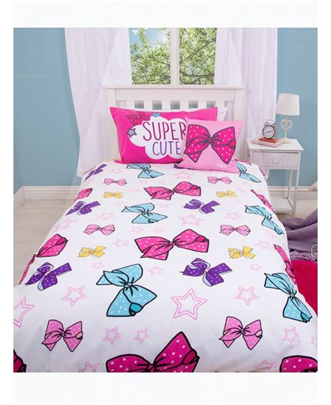 This official JoJo Siwa Bows Single Bedding Set is inspired by the Dance Moms star with two fun ...