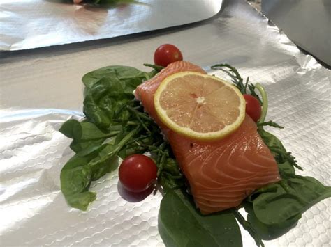 Salmon, samphire and spinach parcels - like love do