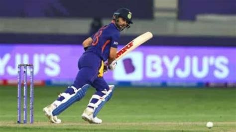 Babar Azam vs Virat Kohli - A Statistical Comparison - Sportiqo