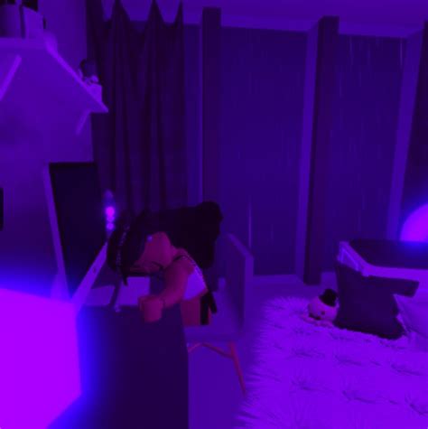 Roblox Aesthetic pfp | Roblox, Discover, Fur slides