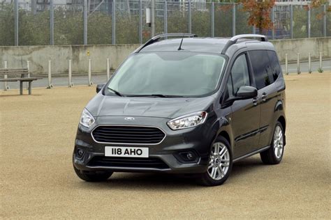 Ford Tourneo Connect Diesel Estate 1.5 Ecoblue 120 Zetec 5dr Powershift On Lease From £324.04