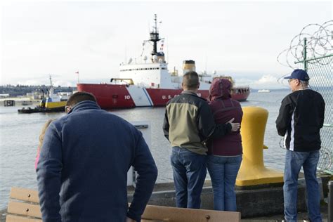 DVIDS - Images - USCGC Polar Star crew departs Seattle for Operation ...