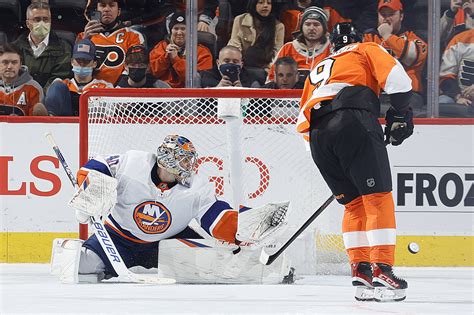 Islanders Tie It Late, Hand Flyers 9th Straight Loss in Shootout