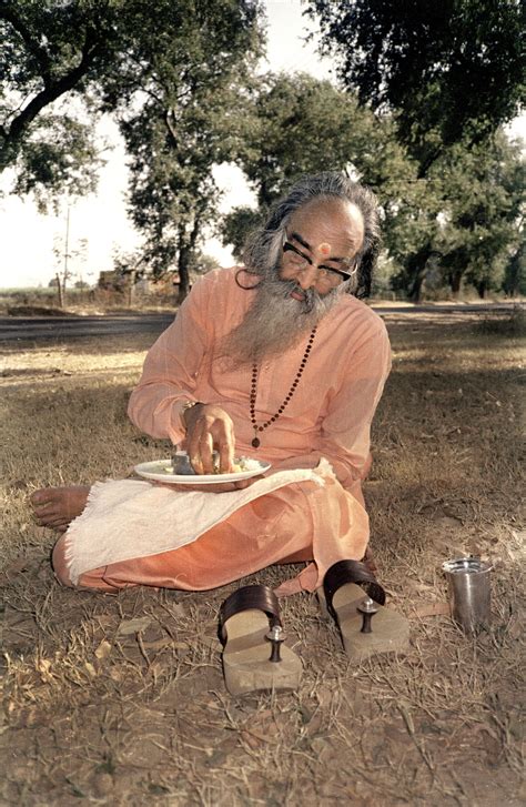 Swami Chinmayananda