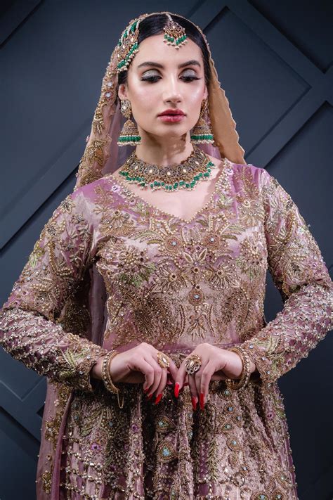 Vinca- Metallic Purple Pakistani Bridal Dress – Karigur