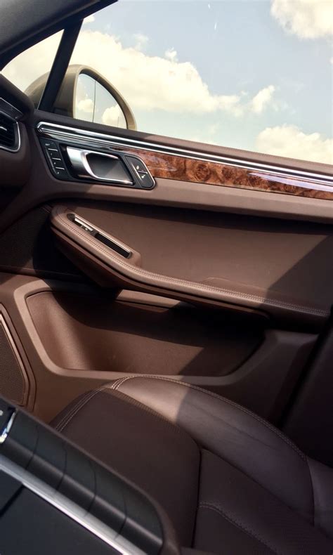 Porsche Macan leather espresso interior. Wood - car - dark - brown. | Autos, Interiores