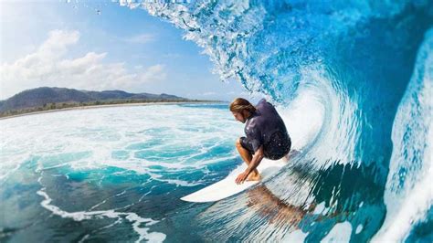 12 Best Surfing Spots in The World in 2024 - Holidify