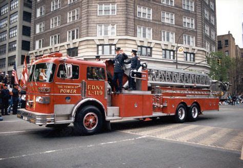 FDNY Ladder 109 fire truck, 1953 - Photos - FDNY turns 150: Fire trucks ...