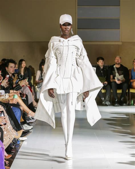 The Best Looks from Fashion Art Toronto - FASHION Magazine