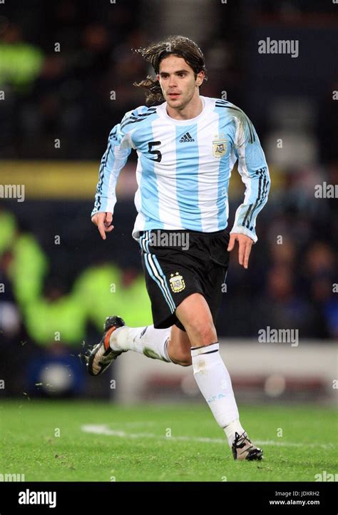 FERNANDO GAGO ARGENTINA & REAL MADRID HAMPDEN PARK GLASGOW SCOTLAND 19 ...