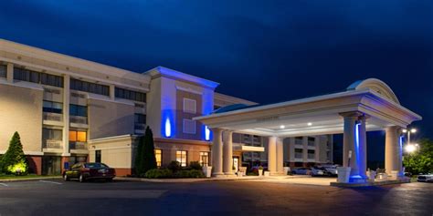 Affordable Hotels in Cincinnati, Ohio | Holiday Inn Express Cincinnati West