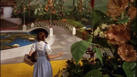 Technicolor Scene - The Wizard of Oz - HD 1080p - YouTube