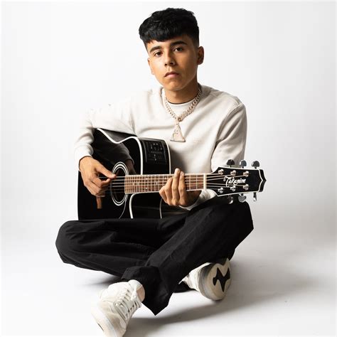 Ivan Cornejo (Singer) Bio, Wiki, Height, Girlfriend, Net Worth, Songs, Tour